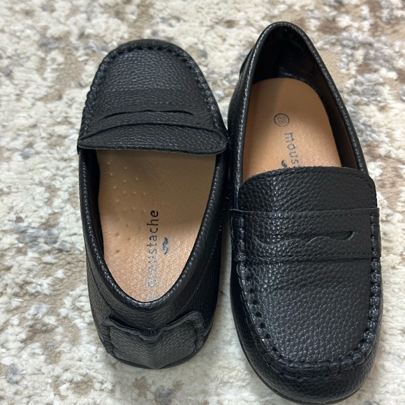 🖤MOUSTACHE BOYS LEATHER LOAFERS- Classic European Dress Shoes WORN ONCE- SIZE 10 - Picture 5 of 10